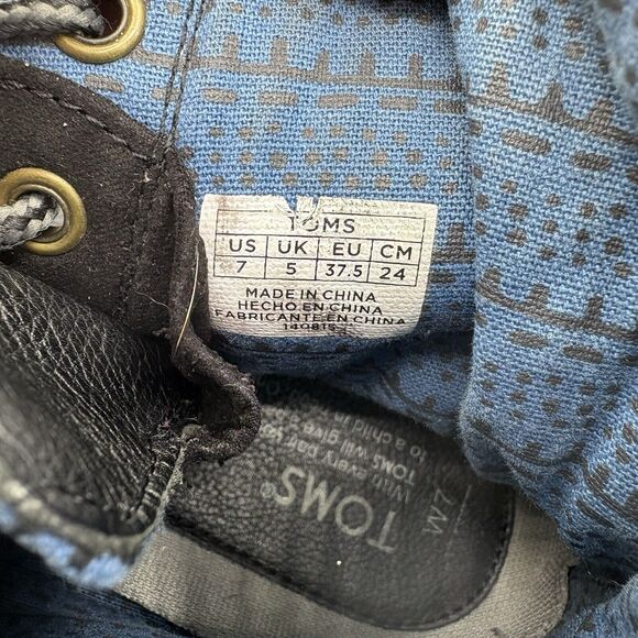 Toms Boots Womens Size‎ 7 Searcher Black Combat Lace Up C2 - Picture 2 of 10